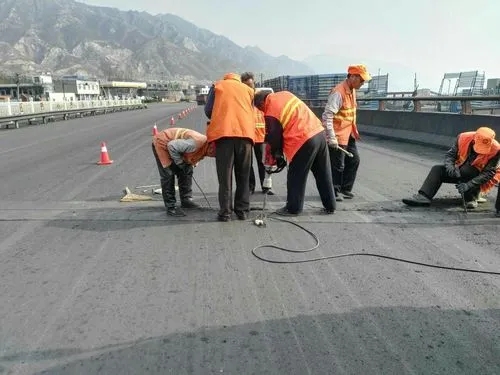 纳雍道路桥梁病害治理